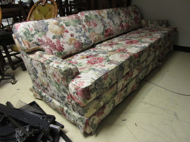 FLORAL SOFA