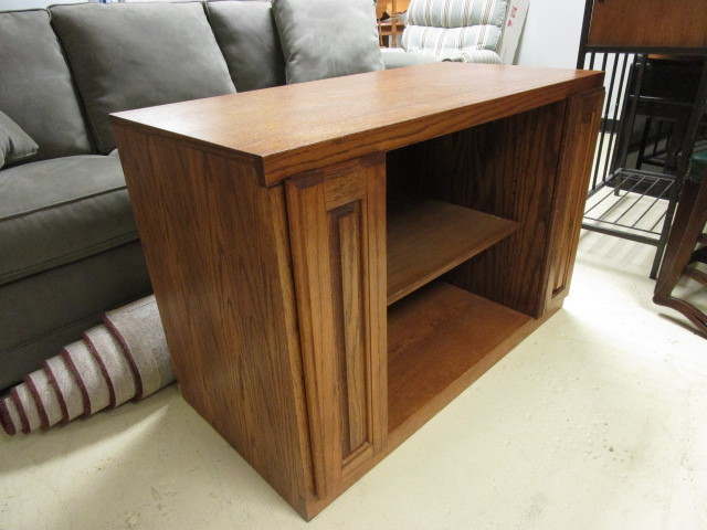 ENTERTAINMENT CONSOLE