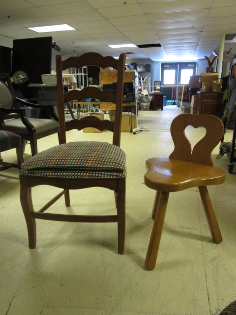 SIDE CHAIR  CHILD STOOL