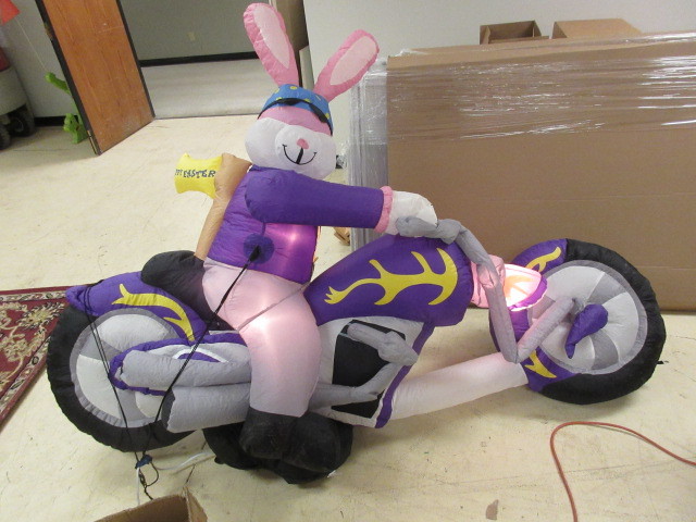 INFLATABLE EASTER YARD DECORATION.
