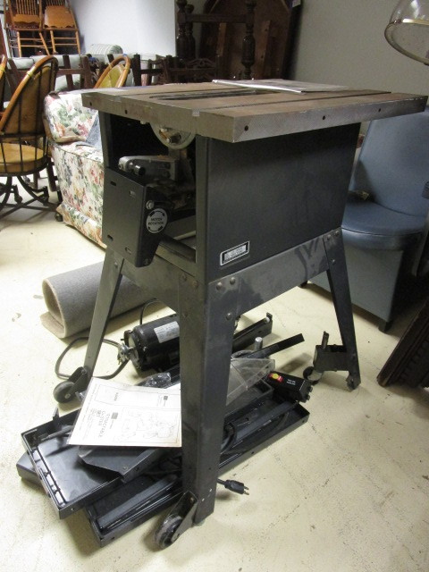 TABLE SAW