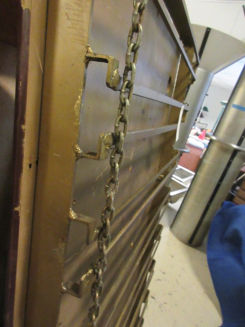 HANGING BARWARE HOLDER