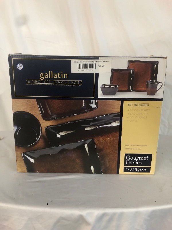 lot 6 image: Gallatin 16pc Dining Set by gourmet Basics