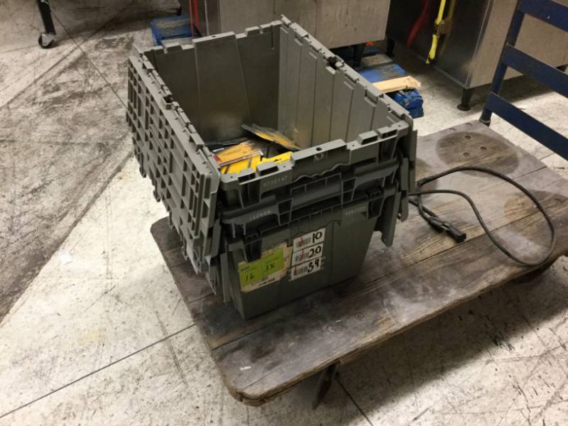 lot 16 image: 3 Tote Boxes