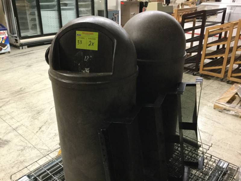 lot 33 image: Garbage Cans
