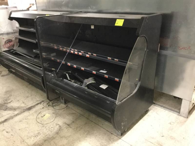 lot 40 image: Open Refrigerated Case
