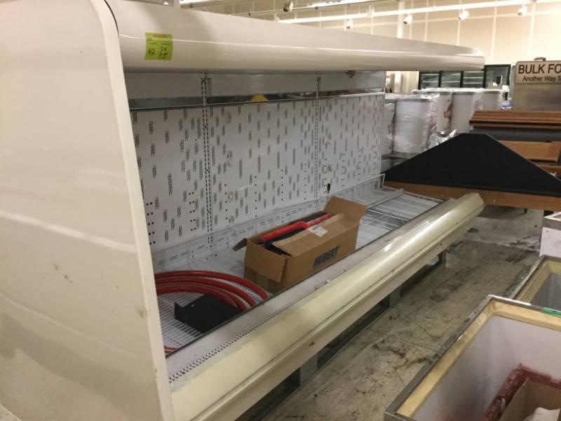 lot 42 image: Open Refrigerated Case