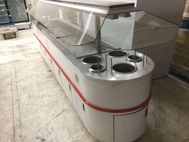lot 52 image: Island Salad Bar.