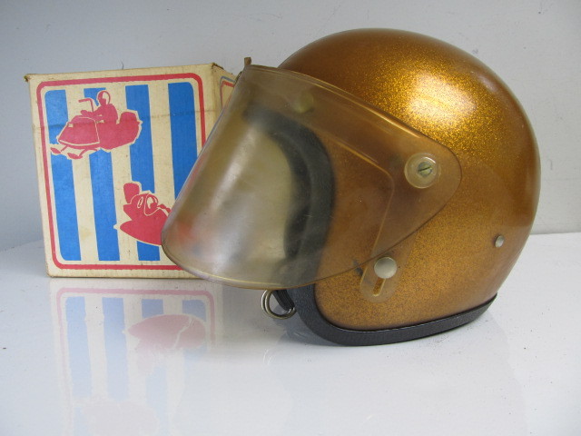 lot 25 image: Vintage NESCO MotorcycleSnowmobile Helmet wOriginal Box