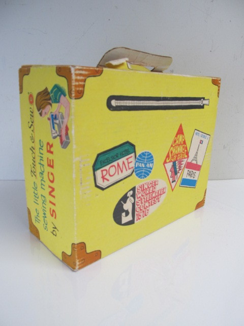 lot 57 image: Vintage SINGER Touch-N-Sew Sewing Machine wBox