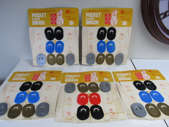 lot 60 image: Group of 5 Original Vintage Pocket Hair Brush Store Counter Displays 
