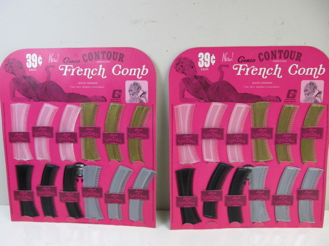 lot 61 image: NOS Vintage French Comb Easel-Back Store Counter Displays