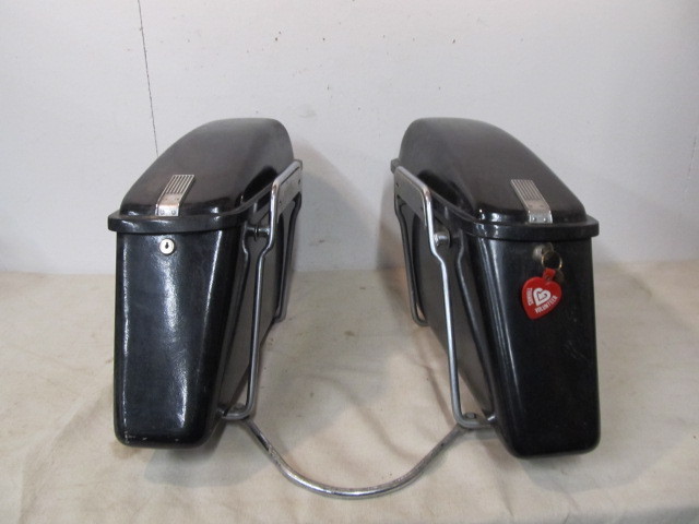lot 74 image: Nice Fiberglass Motorcycle Saddle Bags wKey