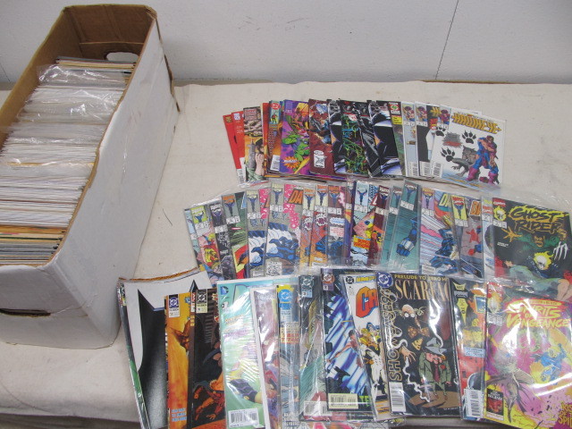 lot 115 image: Long Box of Approx 250 Assorted Comic Books #3