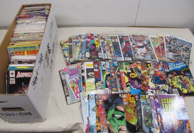 lot 117 image: Long Box of Approx 250 Assorted Comic Books #5