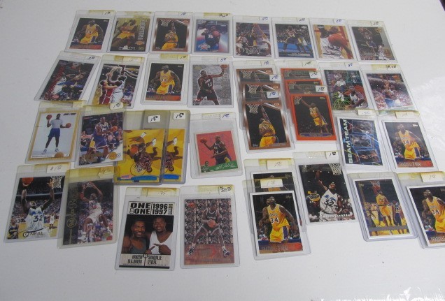 lot 165 image: Collection of SHAQUILLE ONEAL Basketball Cards