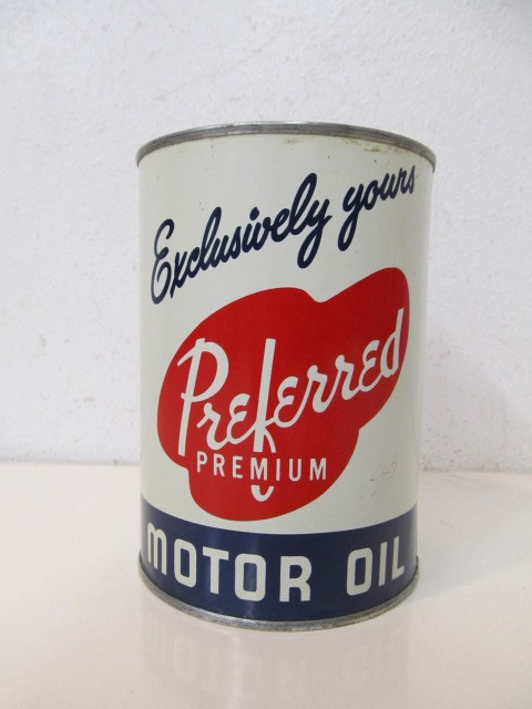 lot 136 image: MINT Vintage 1 Quart Preferred Motor Oil Metal Can