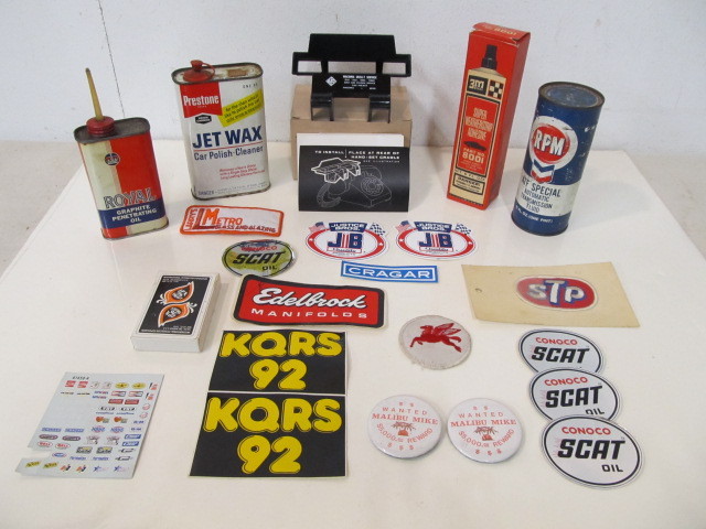 lot 137 image: Lot of Vintage Gas Station & Auto Advertising