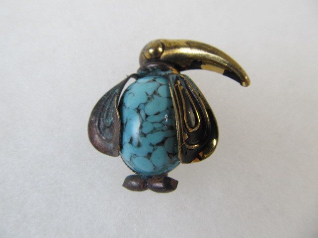 lot 171 image: Old Vintage West German Turquoise Bird Brooch