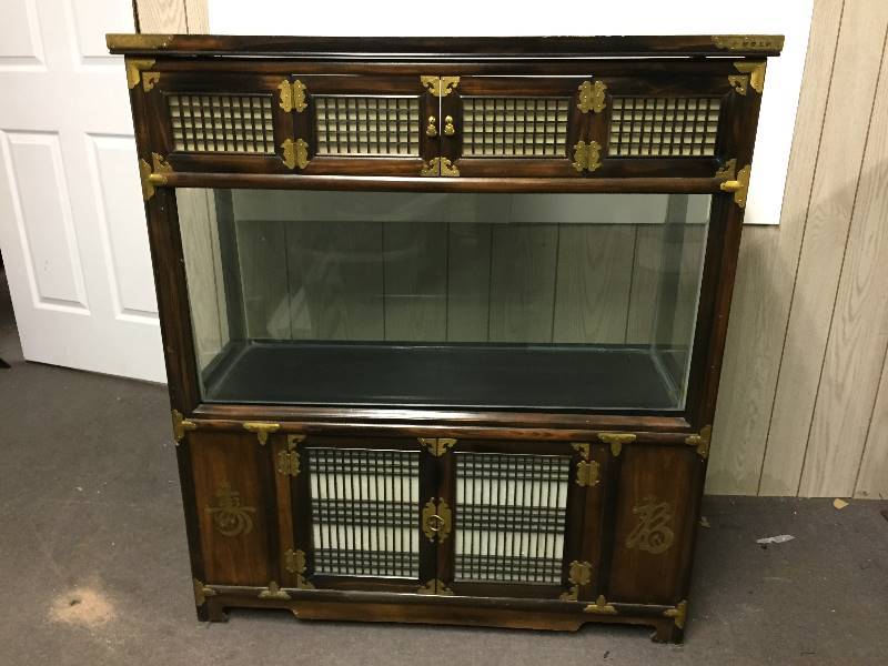 lot 380 image: Asian Style Aquarium in Wooden Stand with Storage