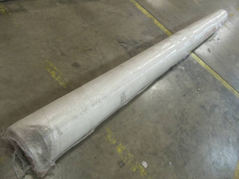 lot 98 image: Carpet 12 Roll approximately 100-150 Square Feet - Beige