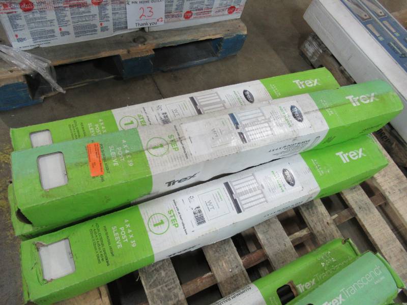 lot 117 image: 4 TREX 4 in. x 4 in. x 39 in. White Composite Post Sleeves, 5457472