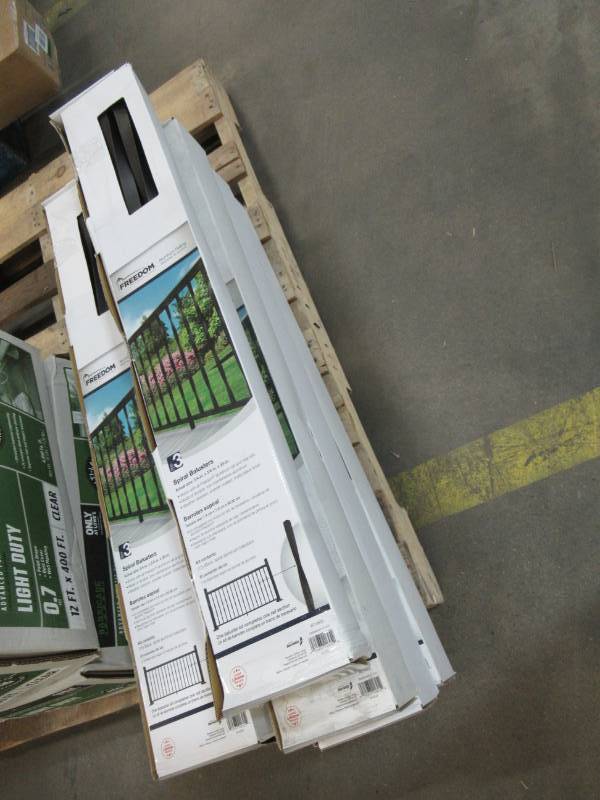 lot 125 image: 7 Cases of Freedom (Common 34-in x 34-in x 32-in) 15Case Black Spiral Aluminum Deck Baluster 674885