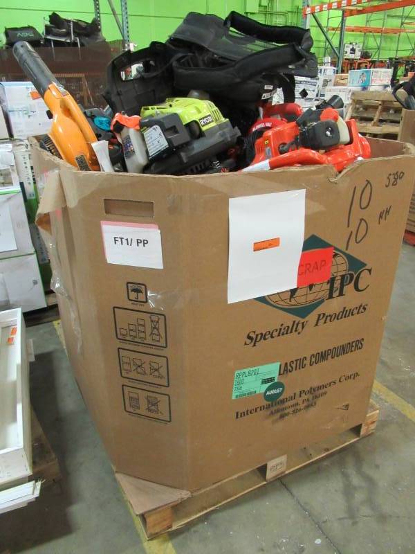 lot 145 image: WHOLESALESALVAGE PALLET OF RETURNS - LEAF BLOWERS
