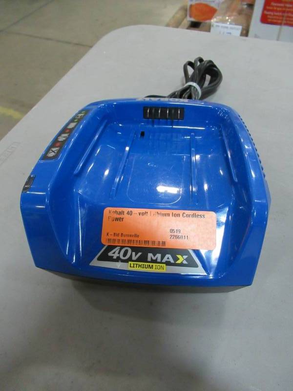 lot 172 image: Kobalt Charger for 40-volt Lithium Ion Cordless Power Tools, KRC 60-06