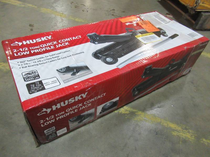 lot 186 image: Husky 2-12-Ton 5,000 lb. Low Profile Jack, HD7024A