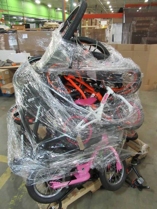 lot 195 image: WHOLESALE PALLET OF RETURNS - CHILDRENS BIKES