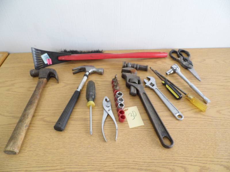 lot 30 image: Tools