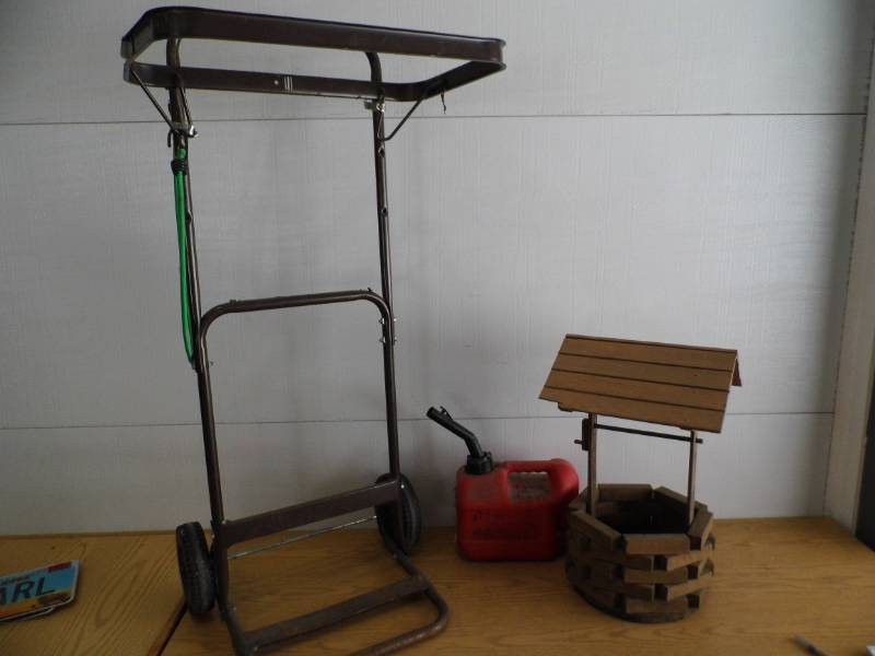 lot 41 image: Planter - Gas Can - Leaf Bagger