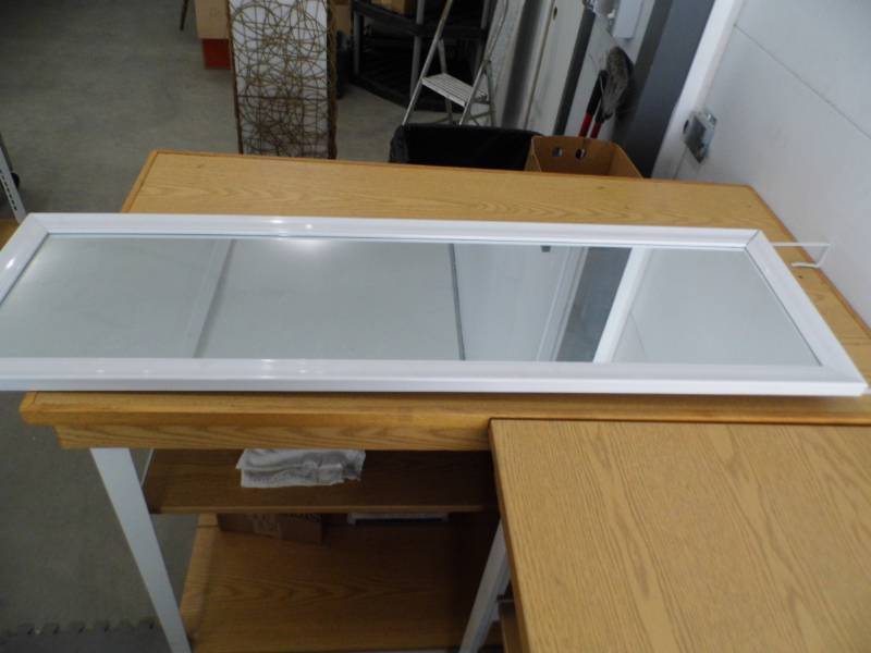 lot 46 image: Overdoor Mirror - Step Ladder