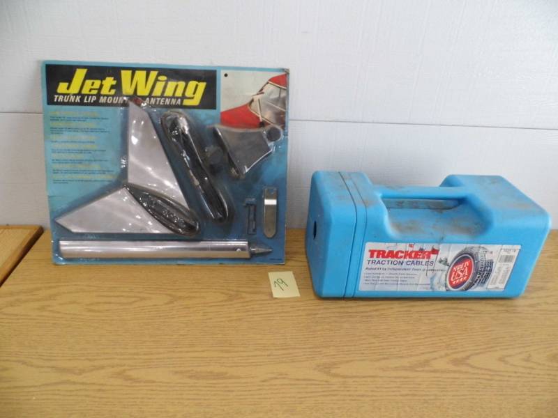 lot 79 image: Traction Chains - Jet Wing Antenna