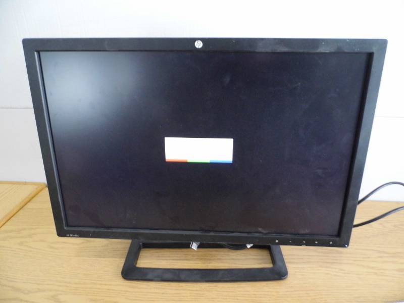lot 96 image: HP Monitor