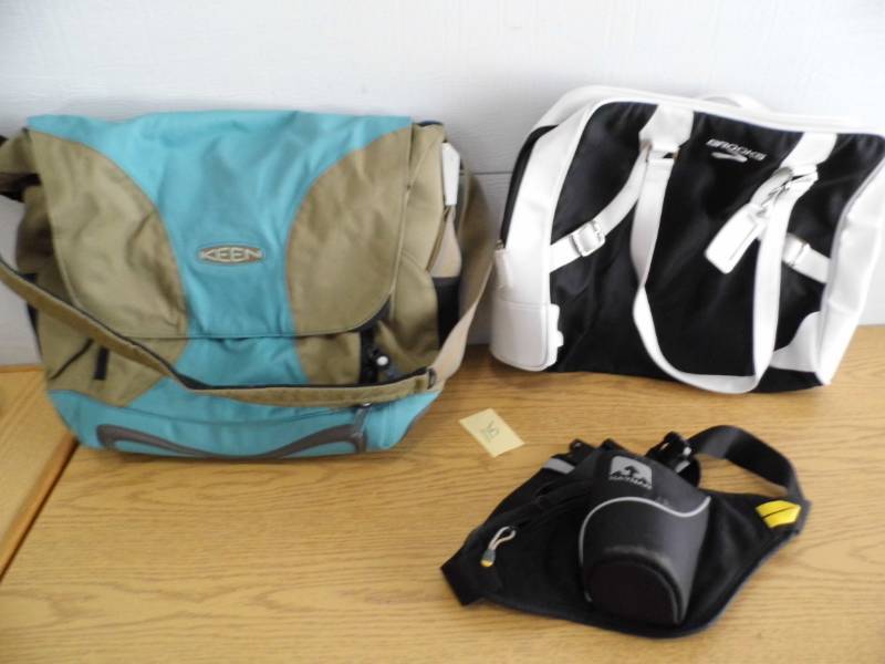 lot 115 image: Messenger Bags