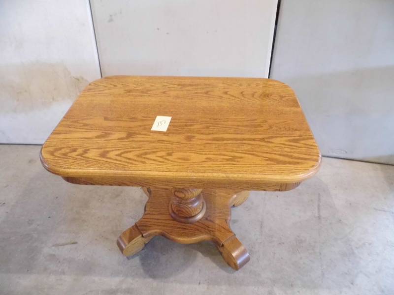 lot 137 image: Oak End Table
