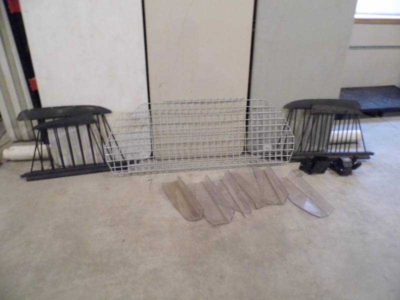 lot 170 image: Patrol Vehicle Cage w Pieces