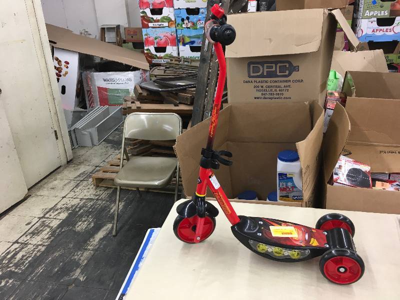 lot 221 image: Huffy Lightning Mcqueen 3 Wheel Scooter W Lights, Retail $34.99