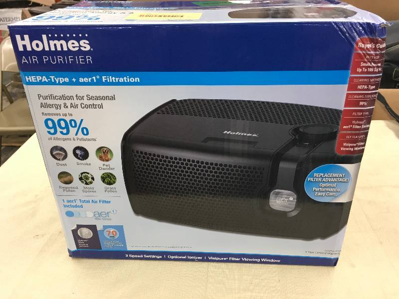 lot 252 image: Holmes Air Purifier, Retail $39.99