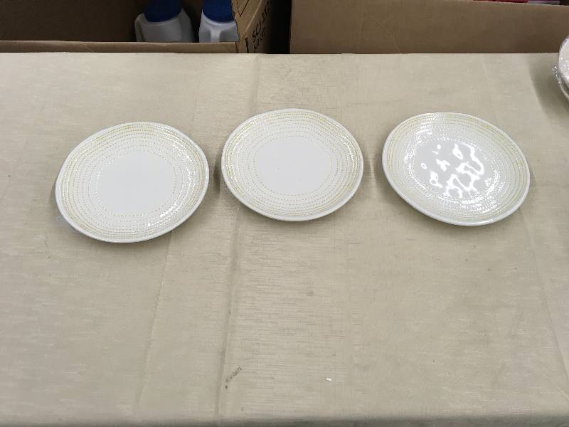 lot 292 image: Hearth & Hand Dessert Plates, Retail $14.99