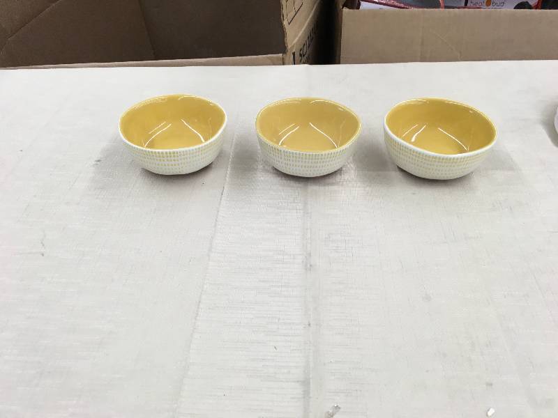 lot 294 image: Hearth & Hand Stoneware Radial Dessert Bowls, Retail $14.99