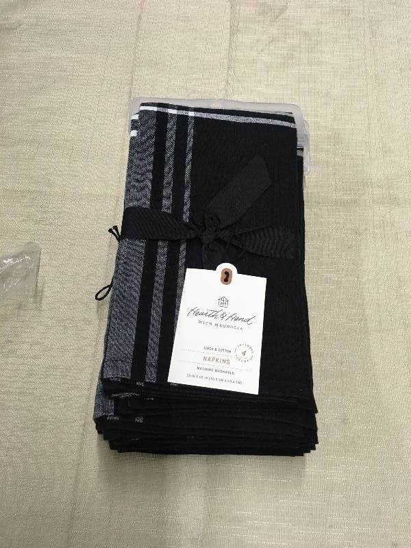 lot 438 image: Hearth & Hand 4PK Napkins, Retail $9.99