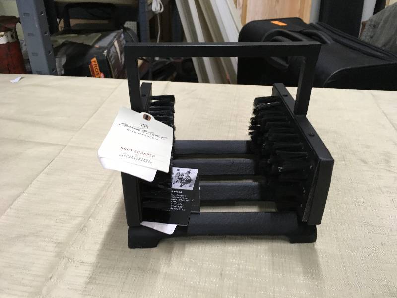 lot 495 image: Hearth & Hand Boot Scraper, Retail $27.99