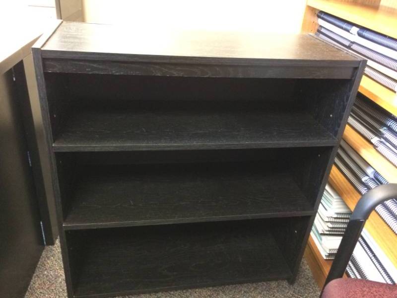 lot 4 image: Gorgeous Sleek Black Wood 3 Shelf Bookcase - Excellent Condition