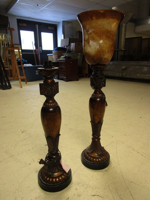 ORNATE LAMPS
