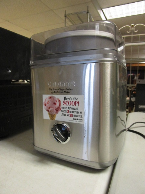ICE CREAM MAKER