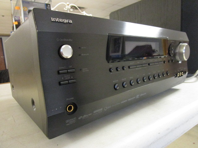 AV RECEIVER