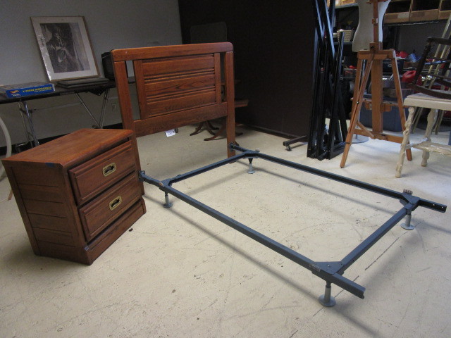 BED  DRESSER